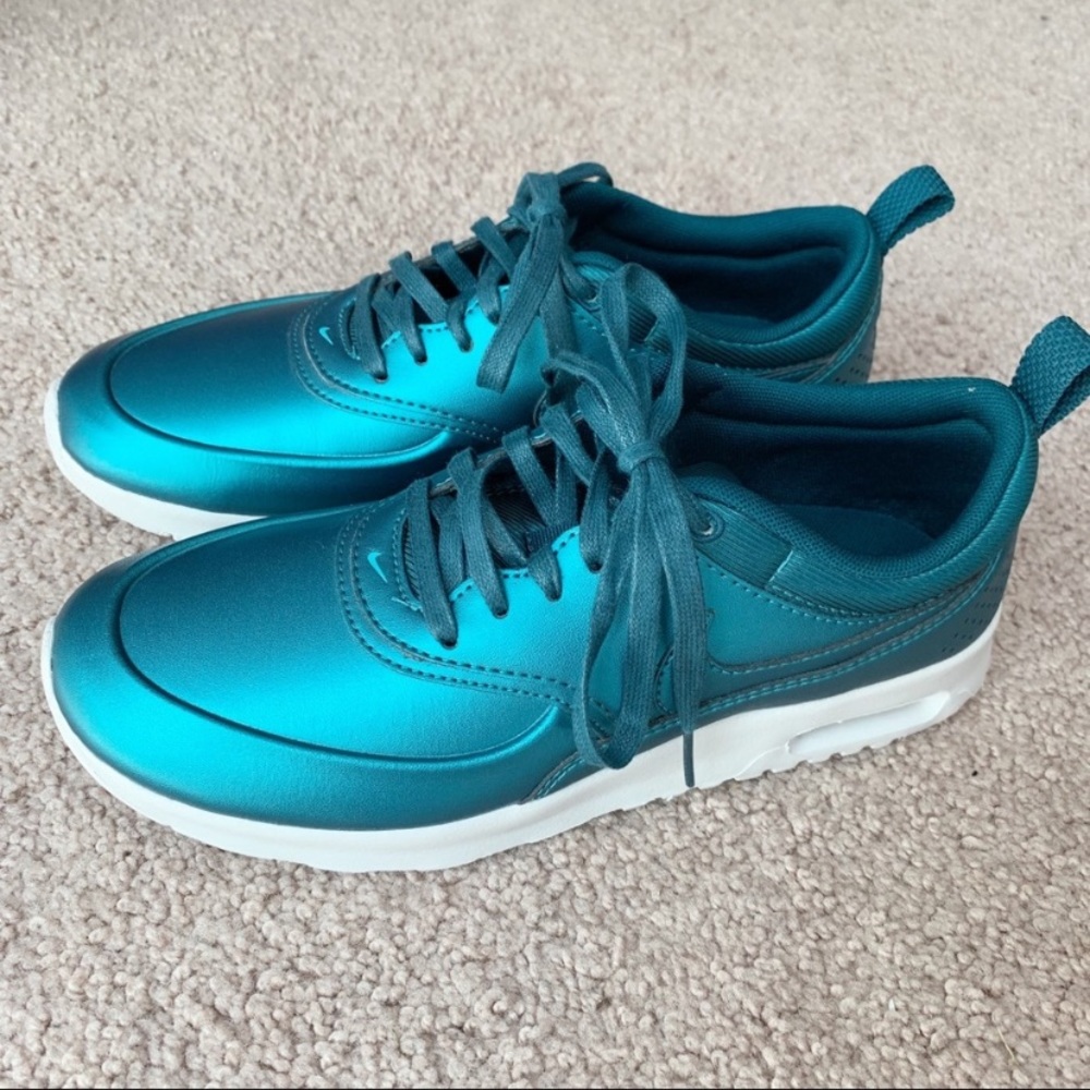 Nike Air Max Thea 7